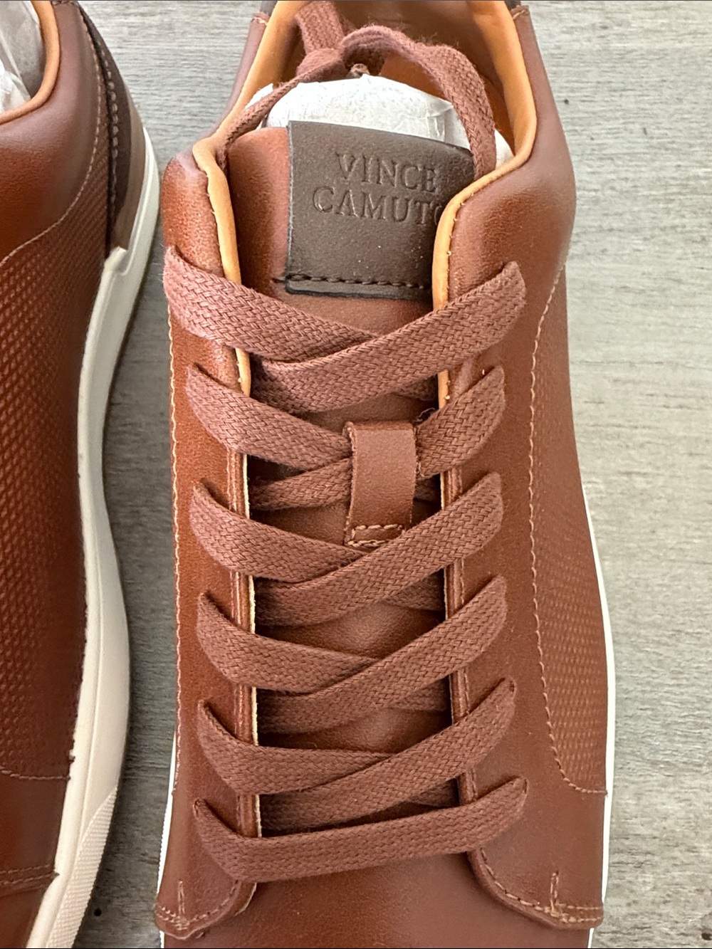Vince Camuto Classic Men's Brown Leather Sneakers - Picture 3 of 8